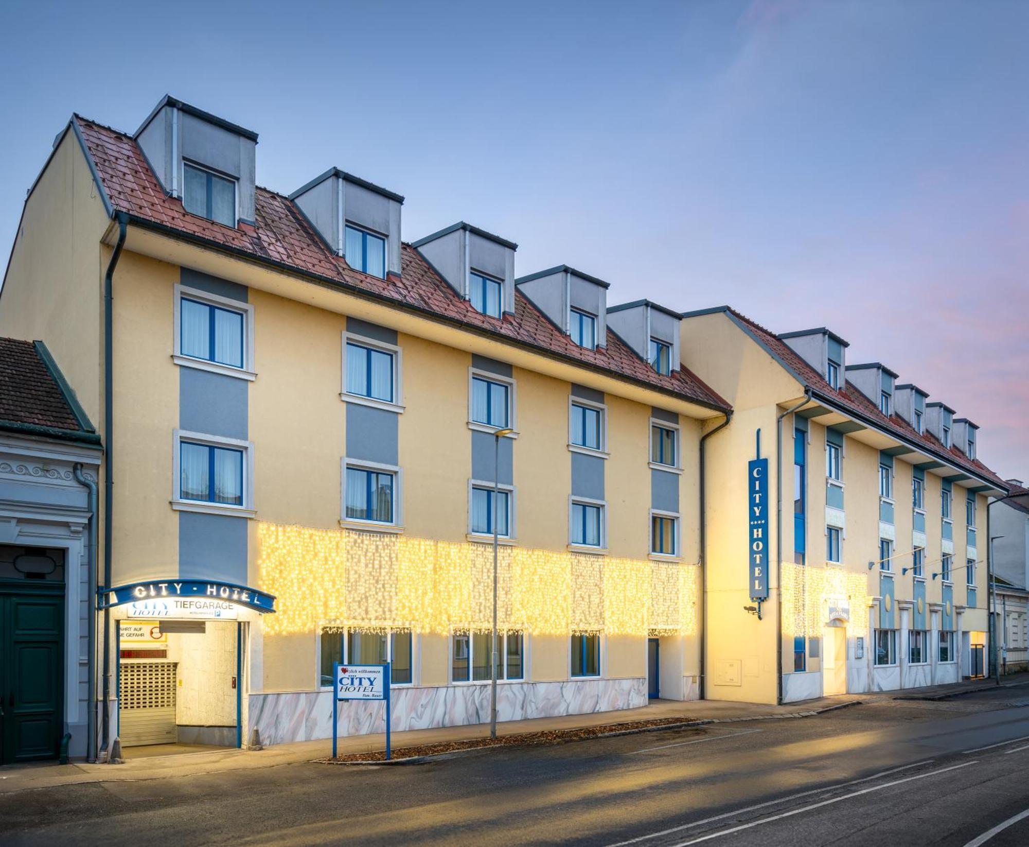 City Hotel Stockerau Ngoại thất bức ảnh