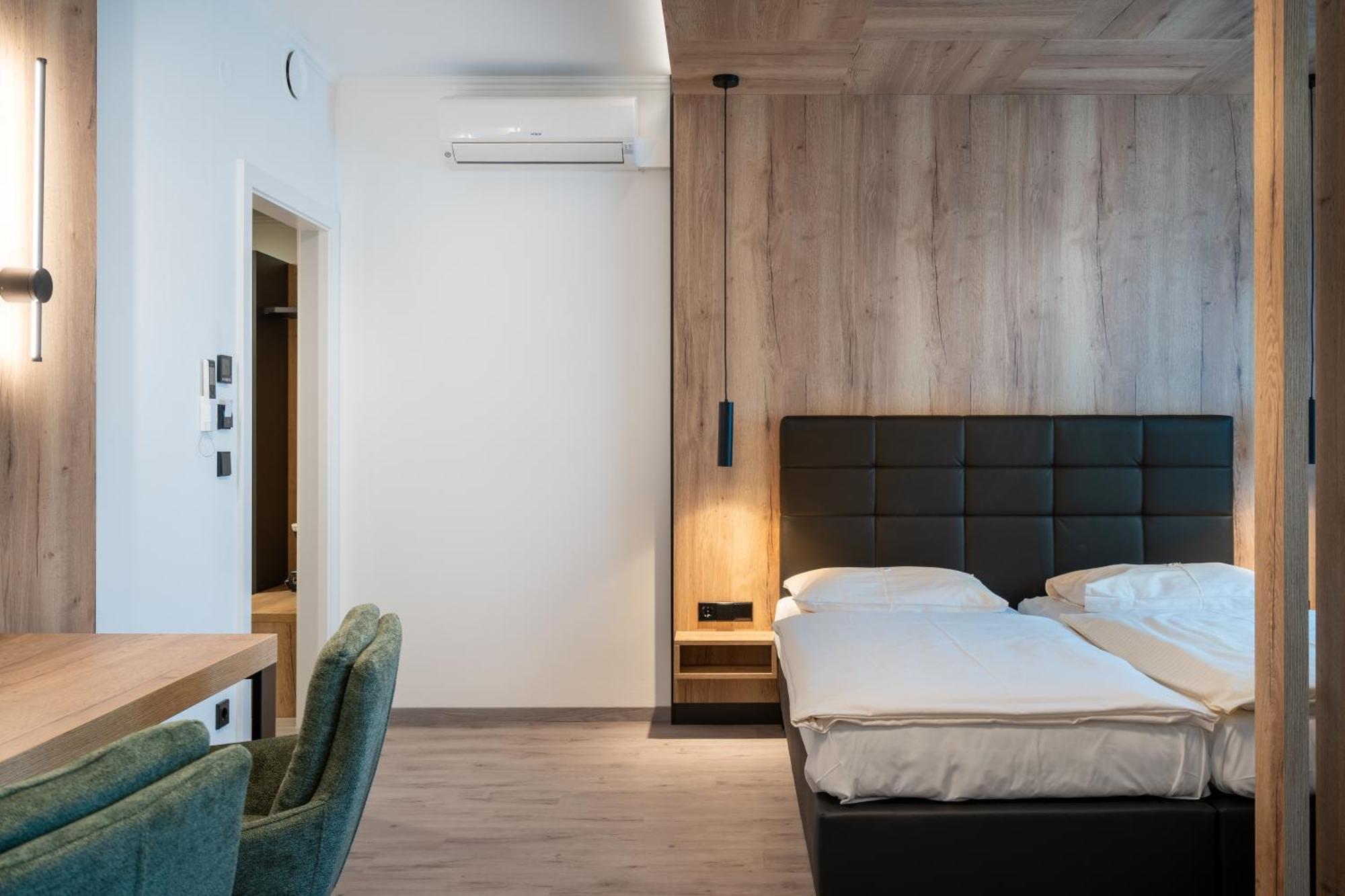 City Hotel Stockerau Ngoại thất bức ảnh